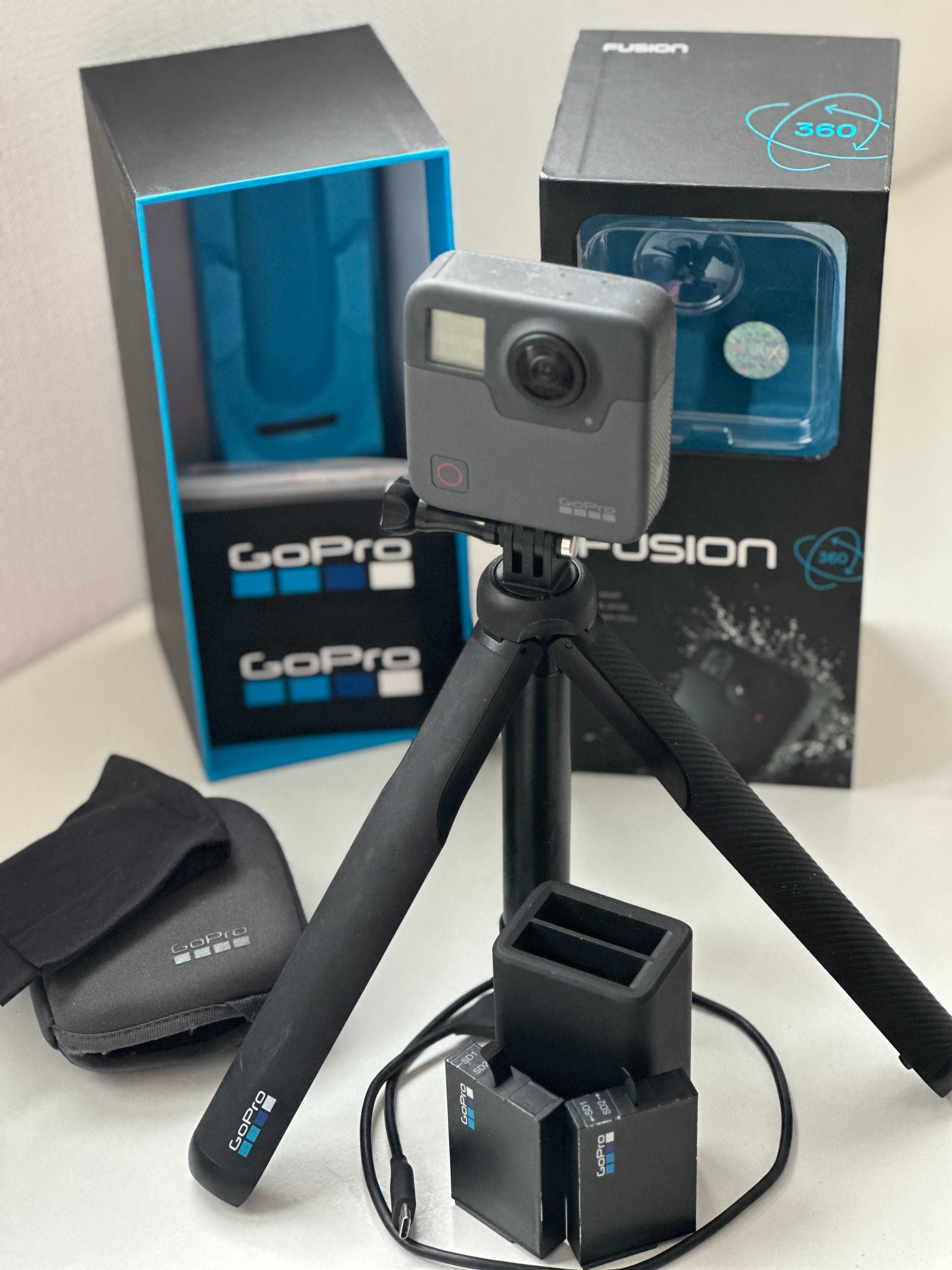 Екшн-камера GoPro Fusion+зарядний пристрій