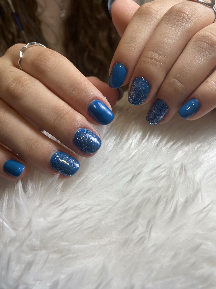Manicure e pedicure atendo em santa cruz e torre vedras