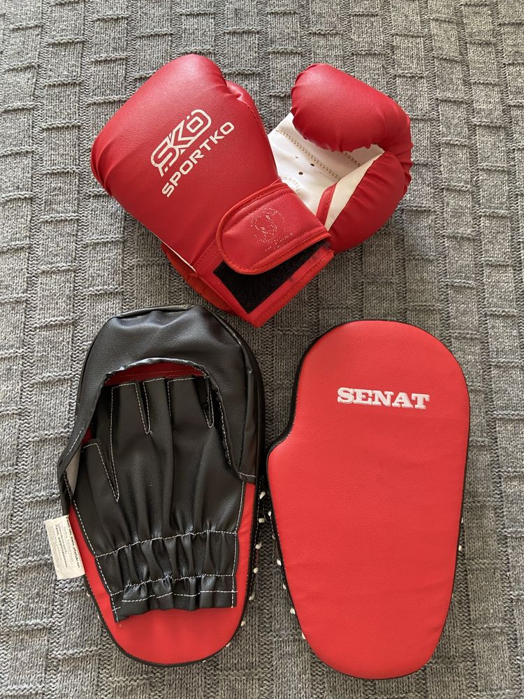 Боксерські лапи senat та рукавиці sportko