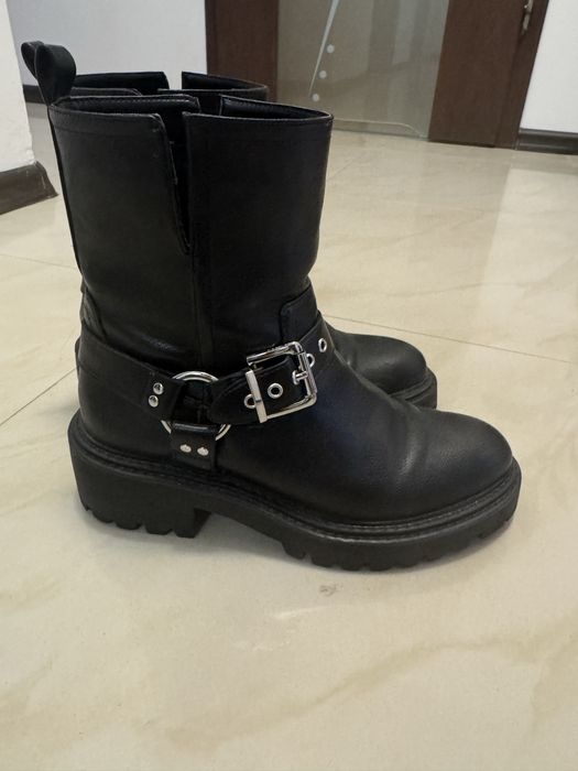 Buty Stradivarius 39