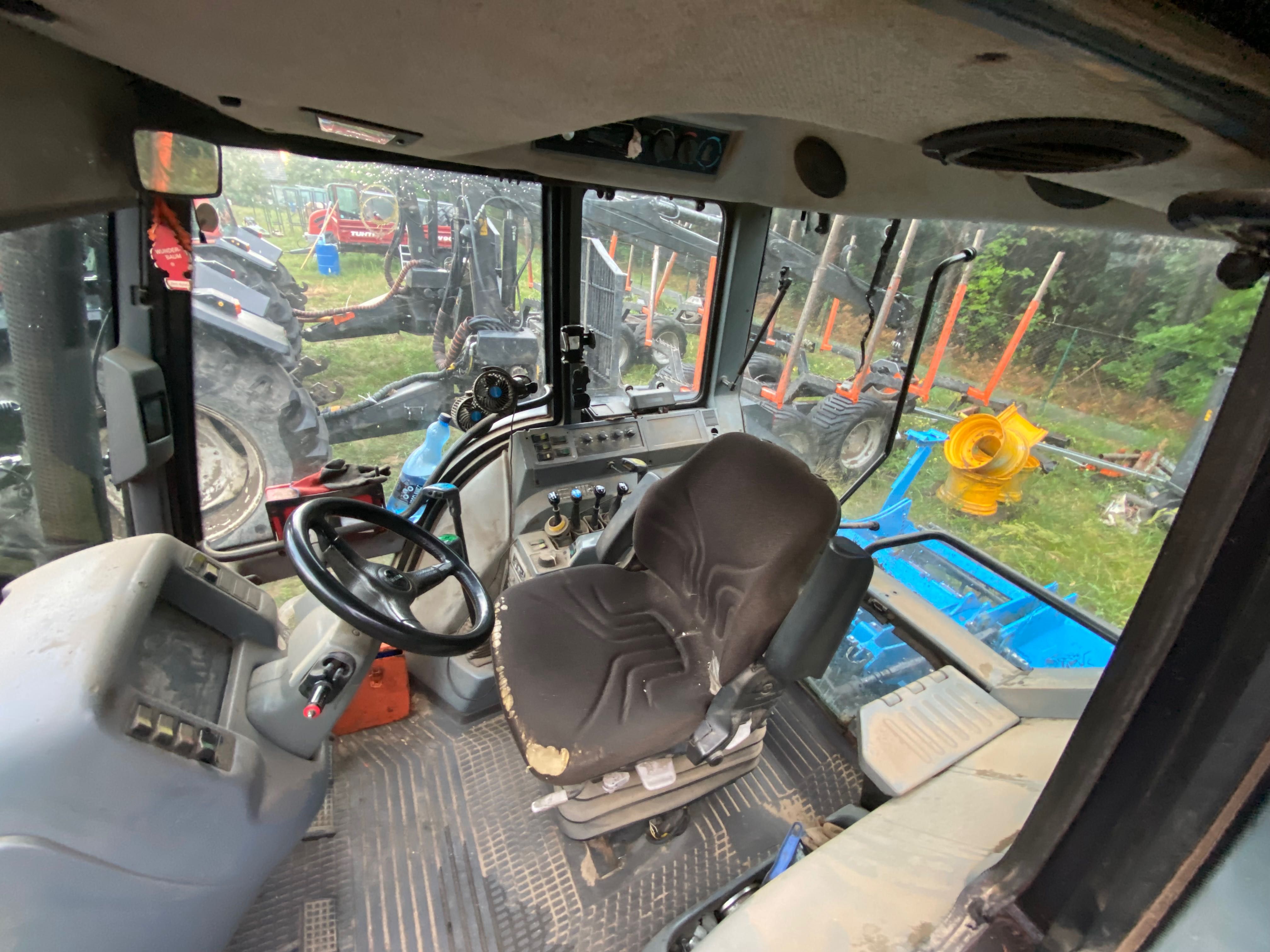 Valtra Valmet 8350