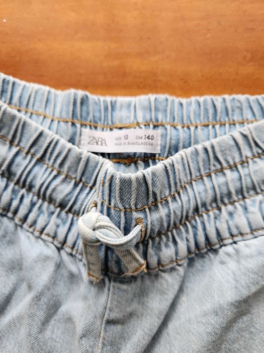 Calças meninas como novas 10/12  anos varias marcas 7€ cada