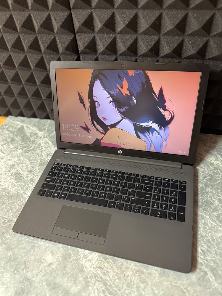 Ігровий Ноутбук HP / intel i5 GEN 8 / 16GB DDR4 / SSD m.2 nvme 256GB