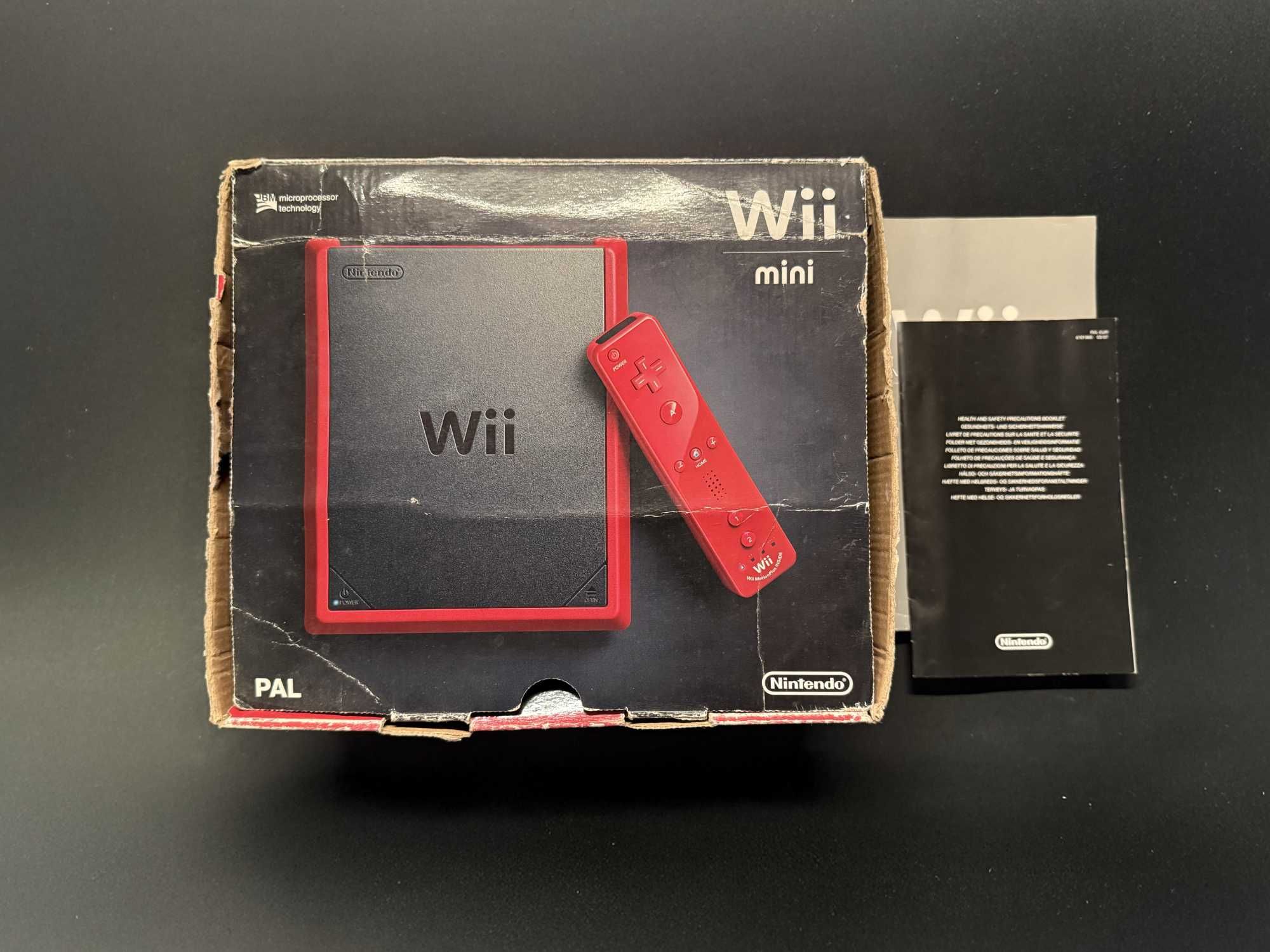 Wii Mini vermelha (na caixa, completa, c/ manuais) + Wii Sports Resort