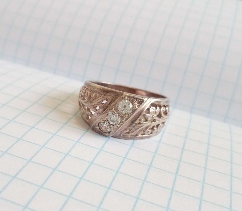 Вінтажний перстень кольцо з трьома каменями. Срібло 925 проба. Вінтаж