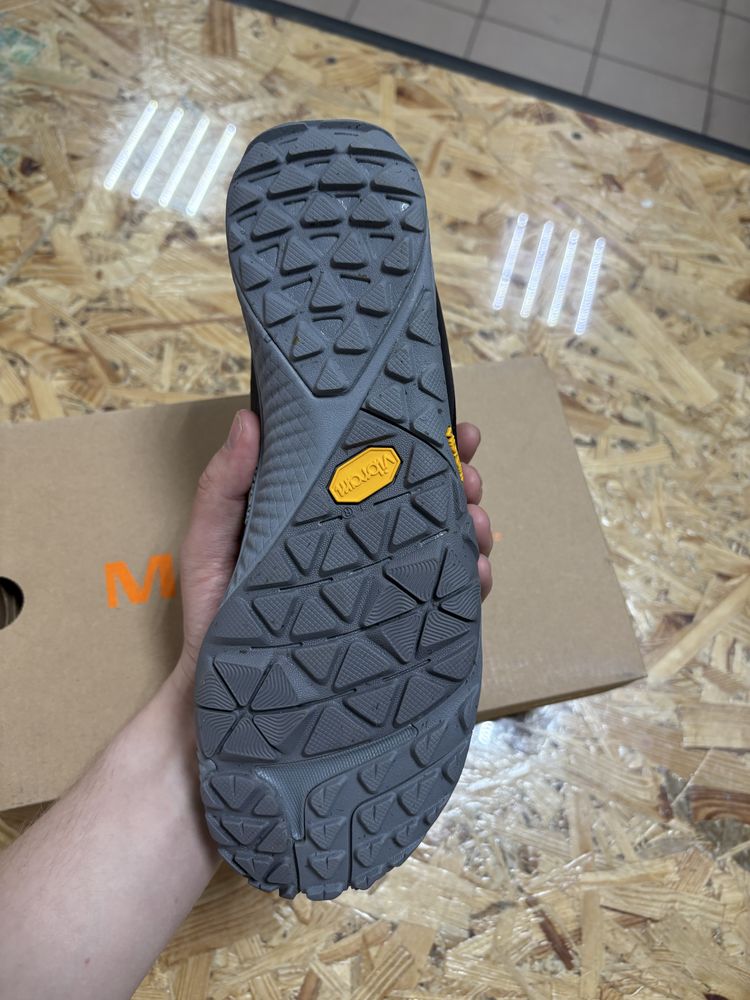 Трекінгові легкі кросівки/взуття  Merrell Trail Glove 6  41.5(26см)