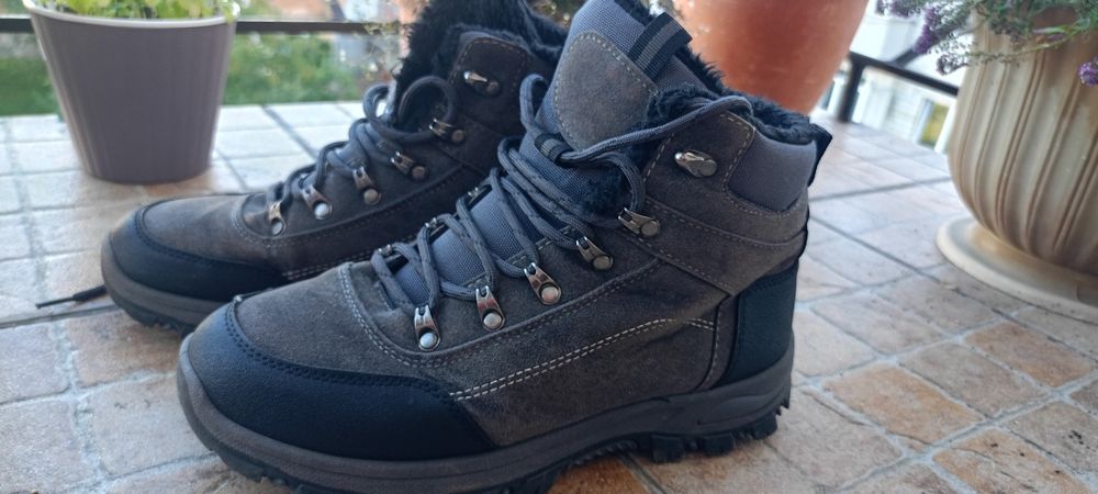 Зимові черевики підліткові