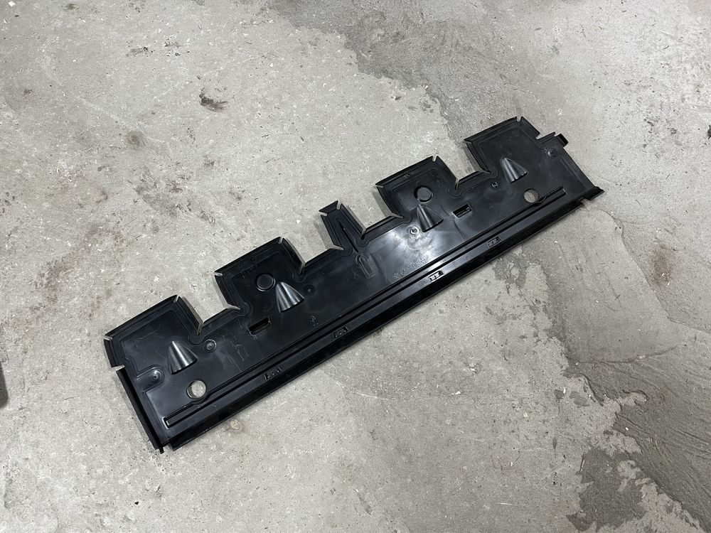 Жалюзи передние Audi Q5 80A Q7 4M E Tron Q3 83A A4 B9 Воздуховод
