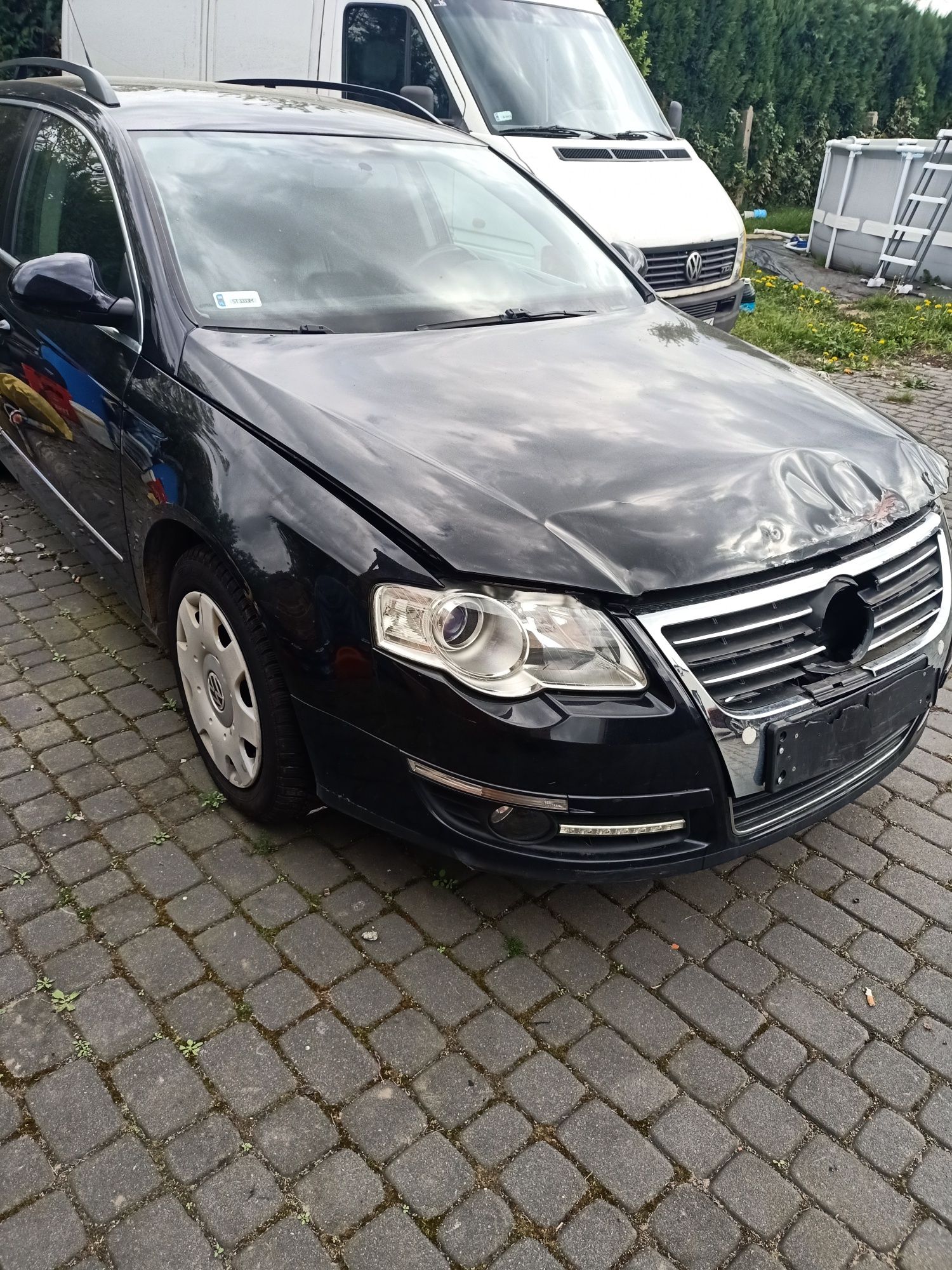 Vw passat b6 2007 1.9tdi kod.lak LC9X w całości na części