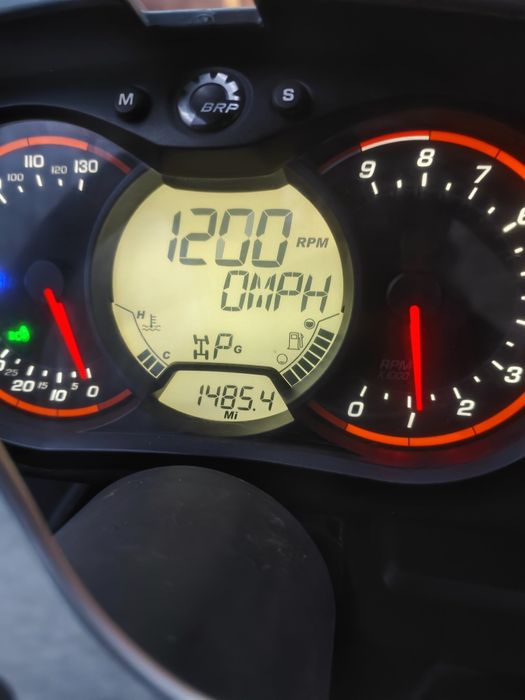 Продам can- am comander 1000