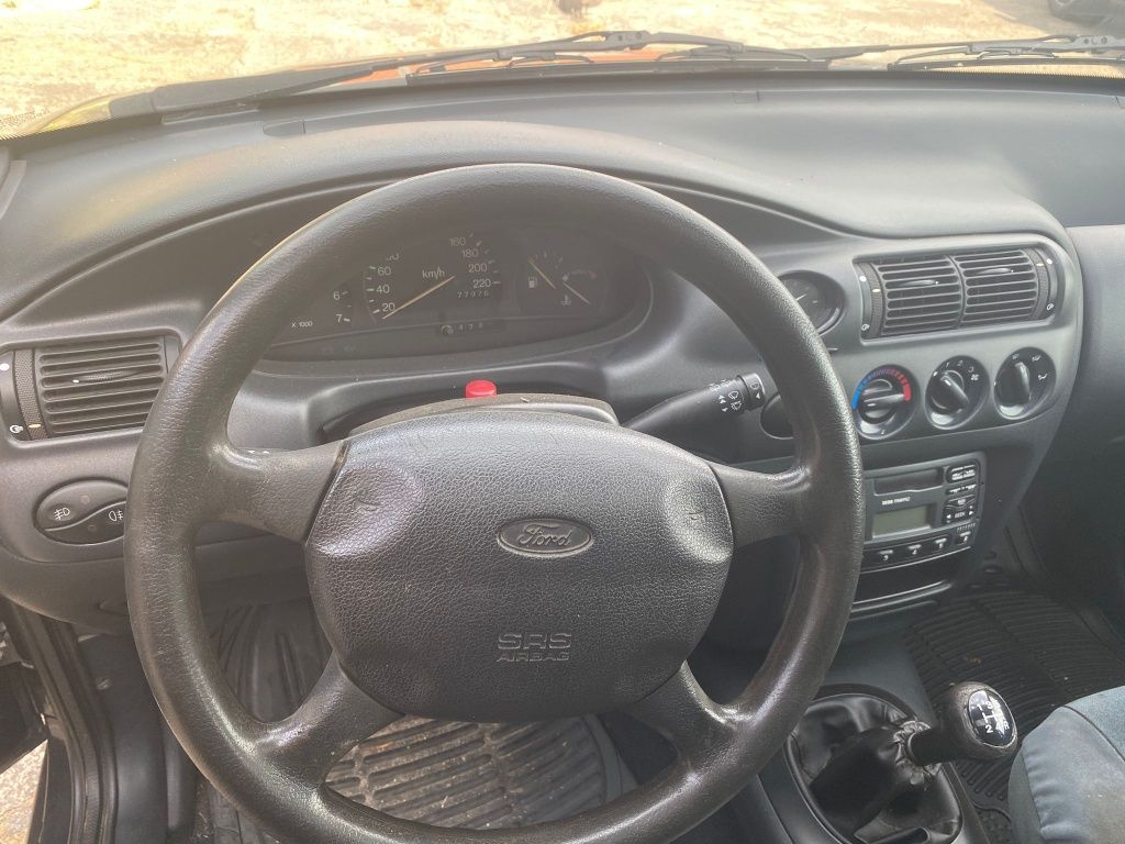 Carro Ford Escort 1.4 clx