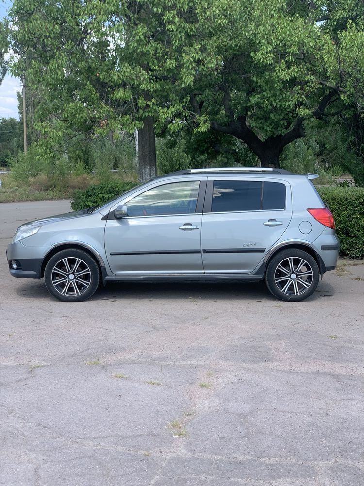 Geely mk cross 1.5