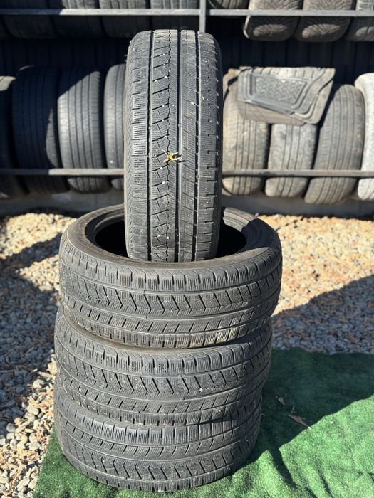 Шини зимові 235/45 R18 2019 року