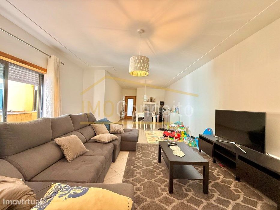 Apartamento T4 | Garagem Fechada e Sótão | Entroncamento