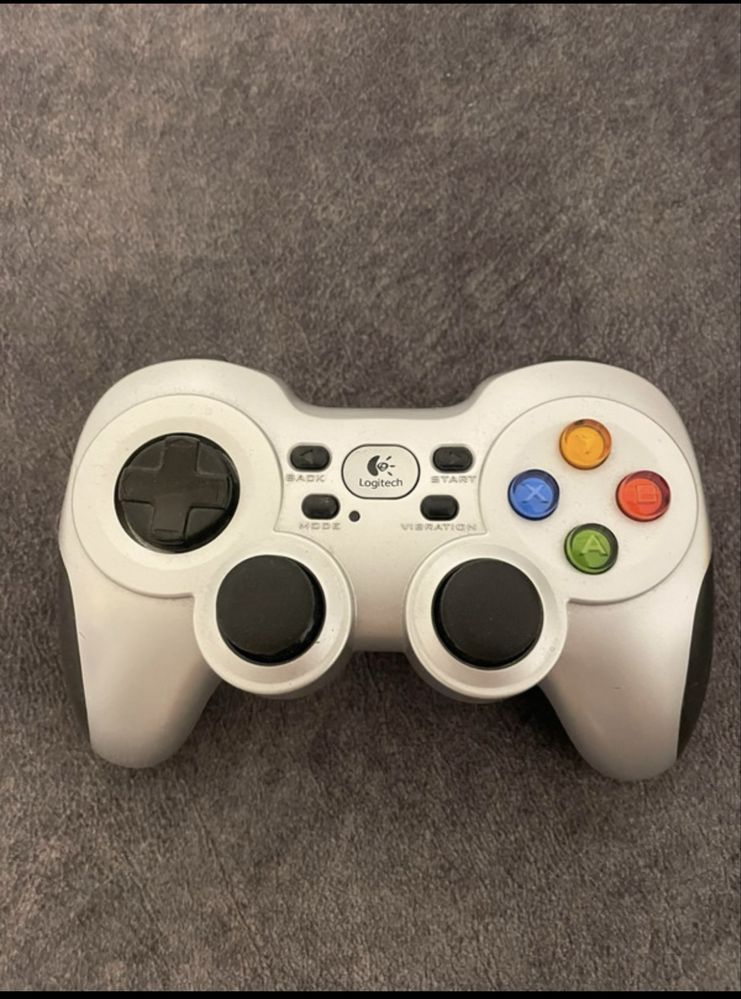 Pad Logitech F710 bezprzewodowy Kontroler Joypad Idealny Wireless