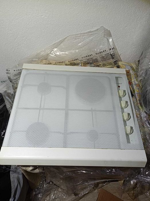 Placa e Forno Indesit  encastráveis em BOM ESTADO