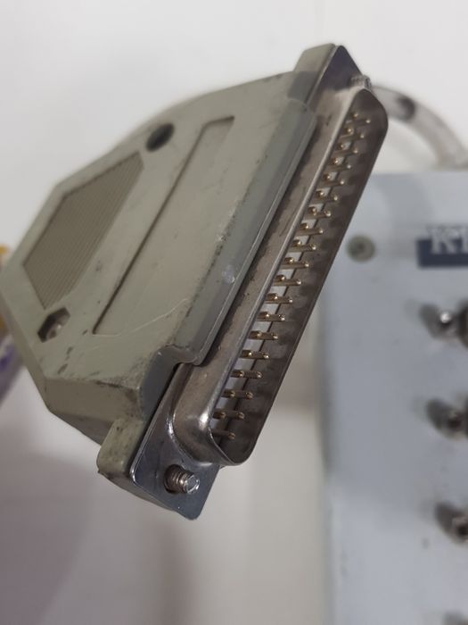 Разветвитель с четырьмя 9-контактными разьемами D-sub (DB9)