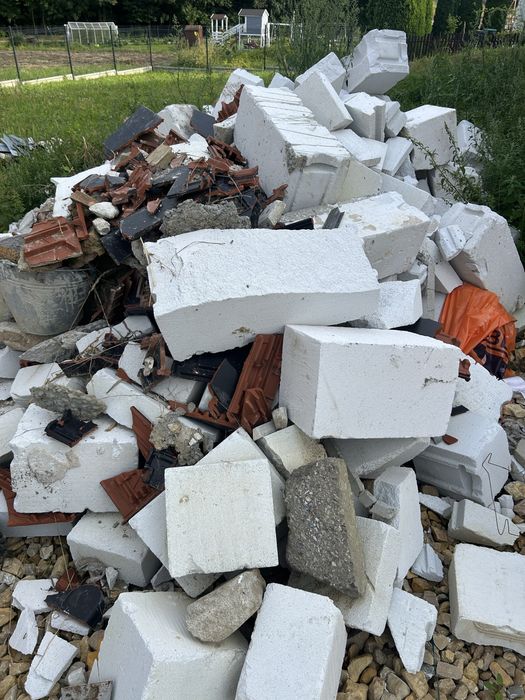 Oddam gruz budowlany