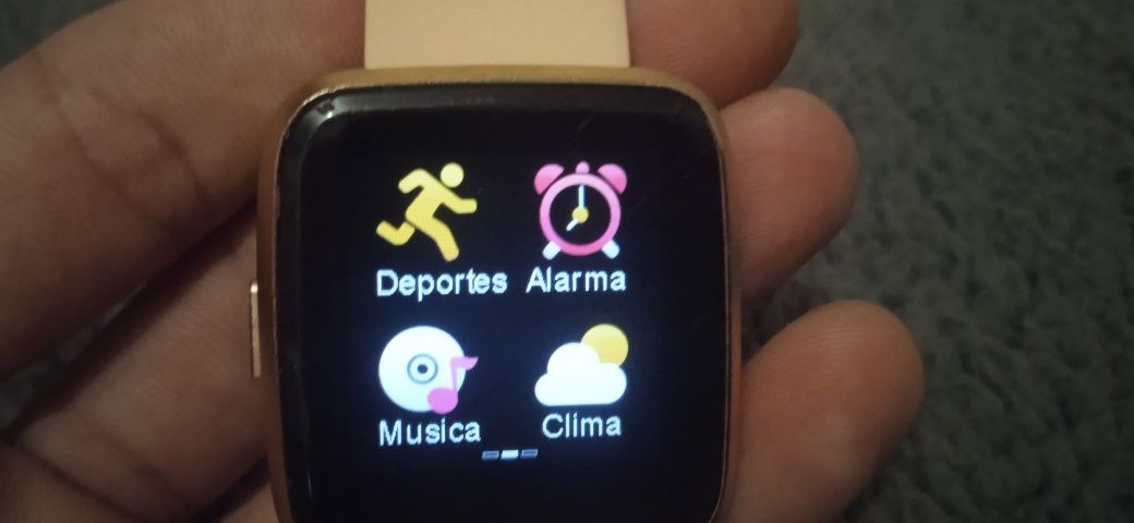 Reloj SW/C11FT recarregável com carregador incluído, contador de passo