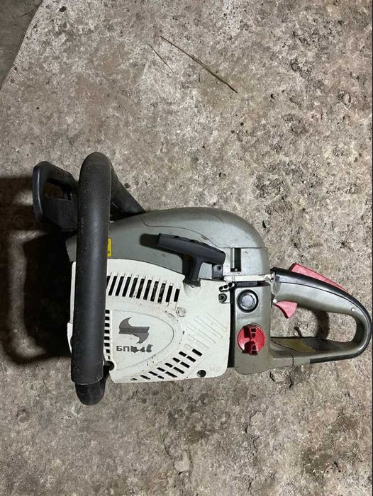 Продаю бензопилу  "БПК-45"