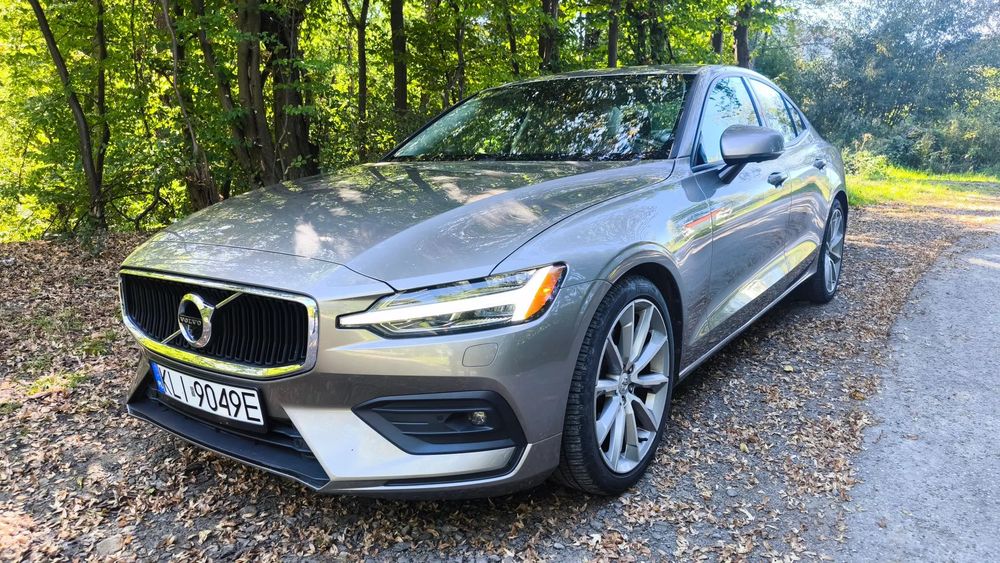 Volvo S60 T5 FWD Momentum Premium Pakiet
