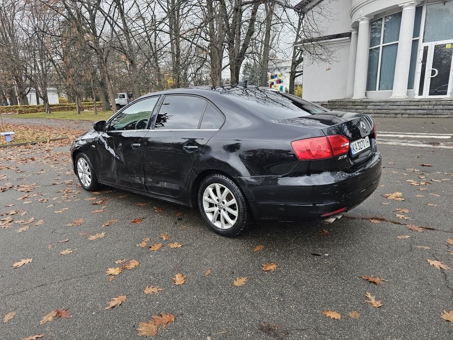 Volkswagen Jetta 2013