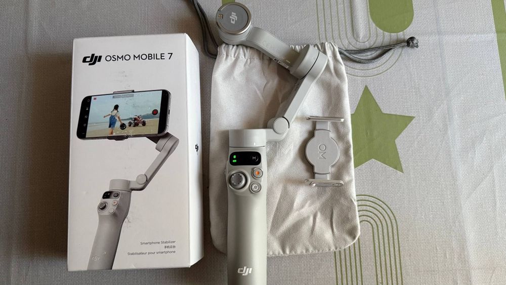 Стабілізатор відеозйомки DJI Osmo Mobile 7