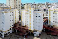 4-комнатная квартира 78 м2 на берегу океана в Портимао Португалия. LY