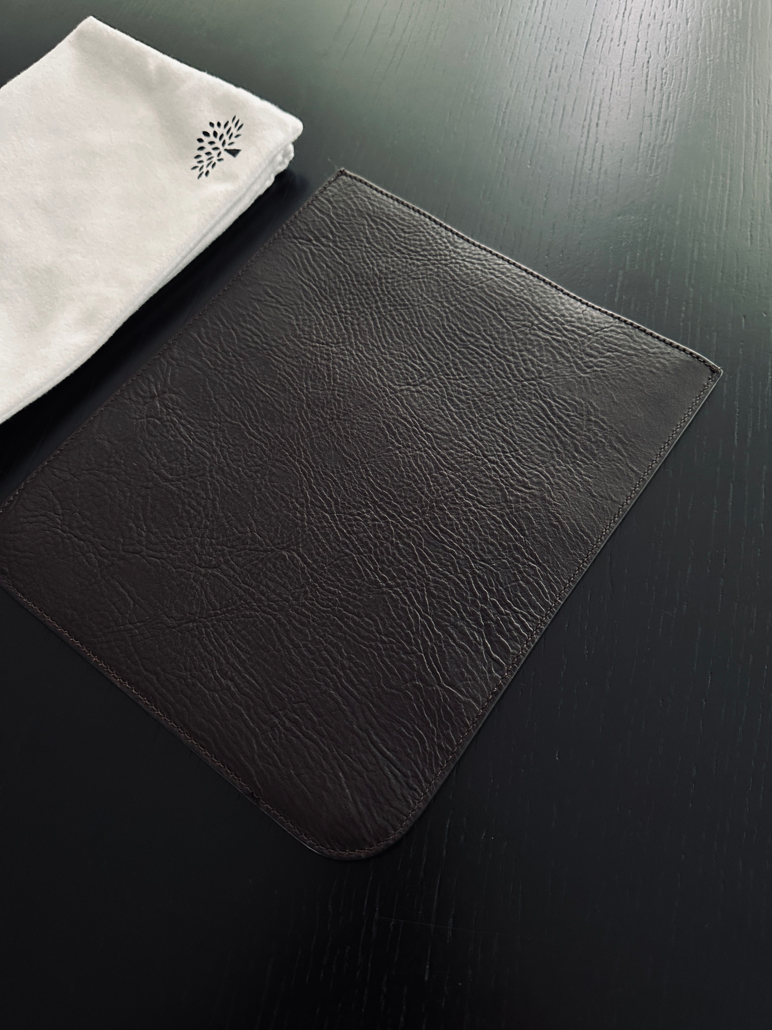 Sleeve de pele Mulberry para Ipad