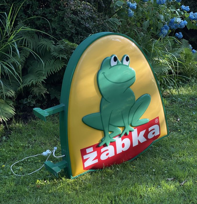 ŻABKA - neon szyld reklama logo - kultowe