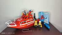 Playmobil zestaw 3128 łódź strażacka z armatka wodna i silnikiem