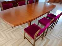 Stół do salonu z krzeslami