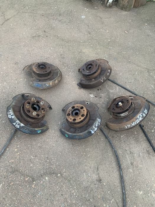 Продам задние ступицы мерседес 124- 190 W 201