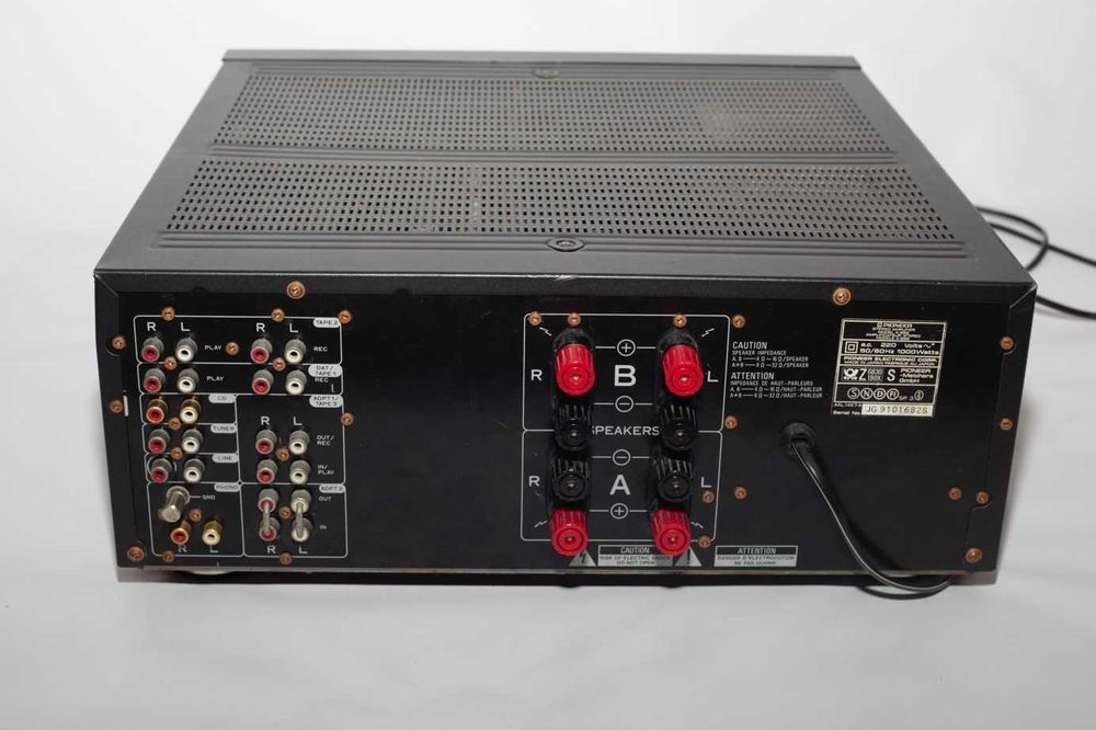 Усилитель Pioneer A-858. Reference Amplifier