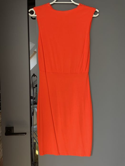 Sukienka letnia dopasowana