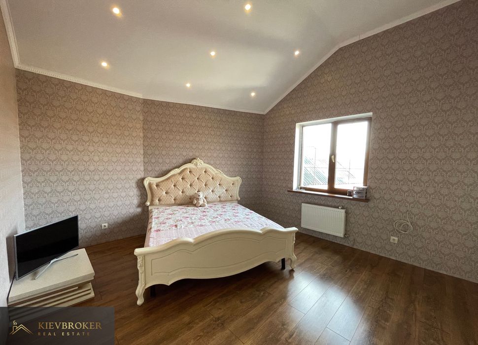 Продам будинок з ремонтом 162м2 Голосіївський метро Васильківська 15хв