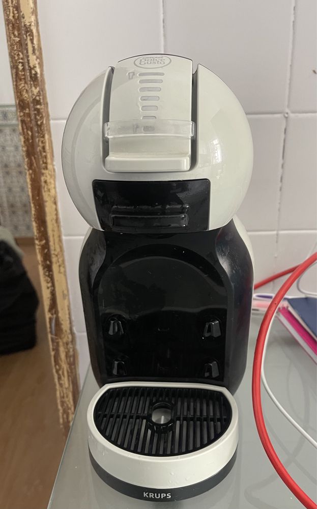 Maquina de café DULCE GUSTO