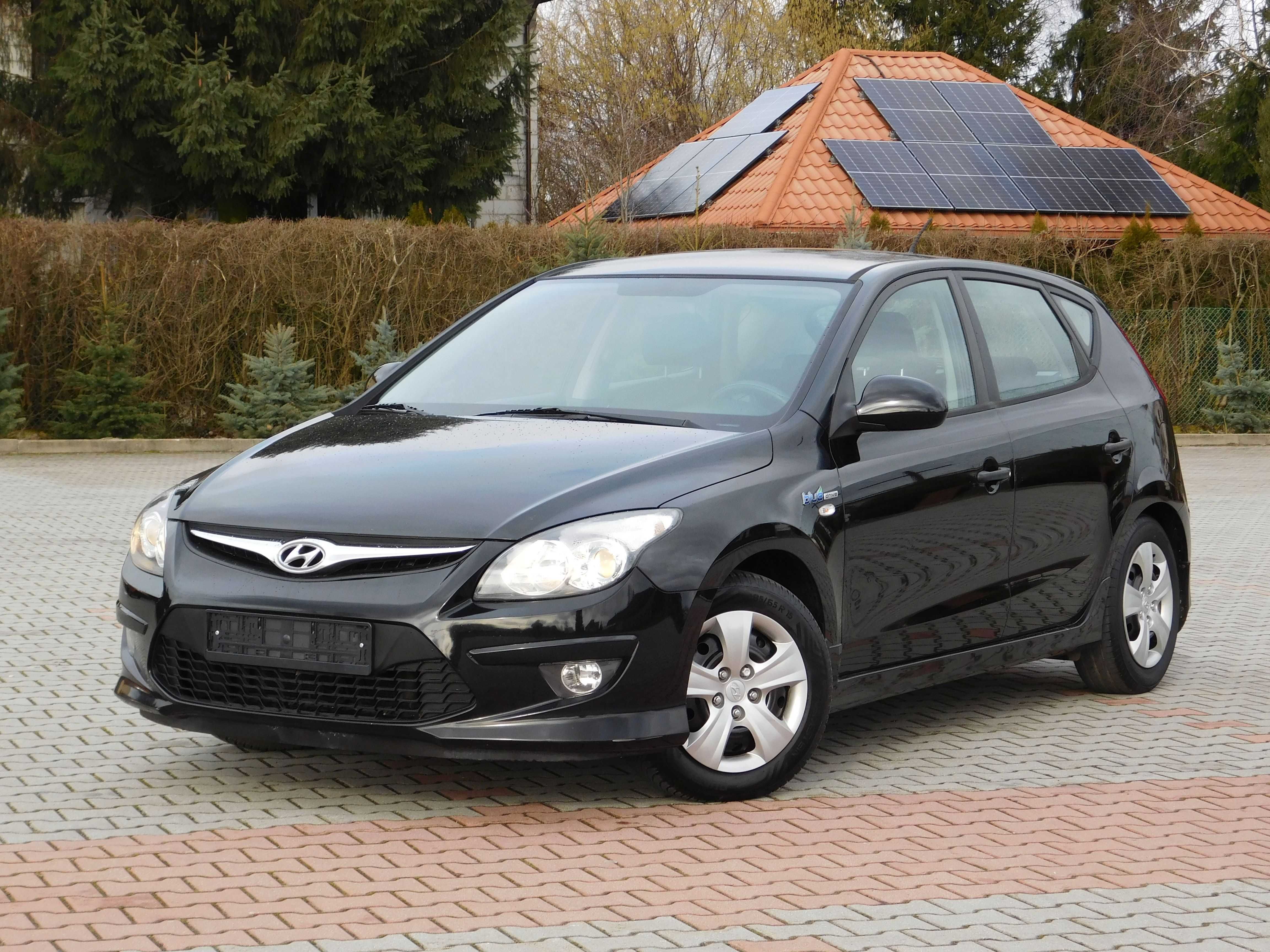 Hyundai i30**1.6Crdi 90 KM**Niskie spalanie**Zadbany