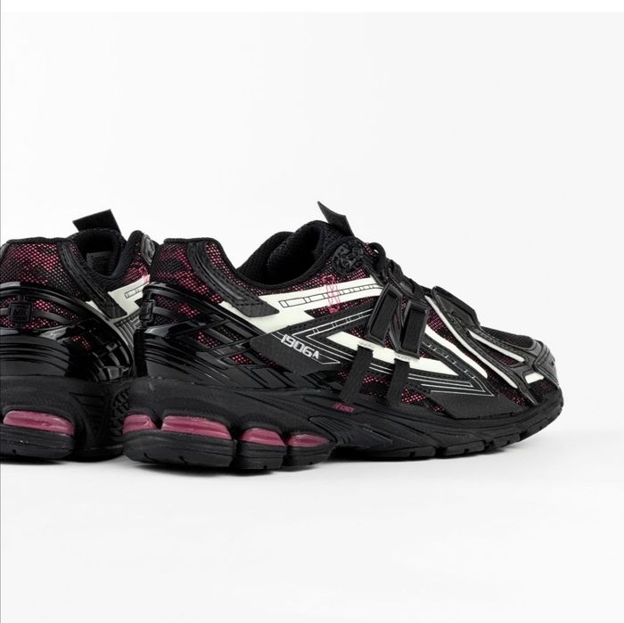 Чоловічі кросівки New Balance 1906A Dragon Berry 2025