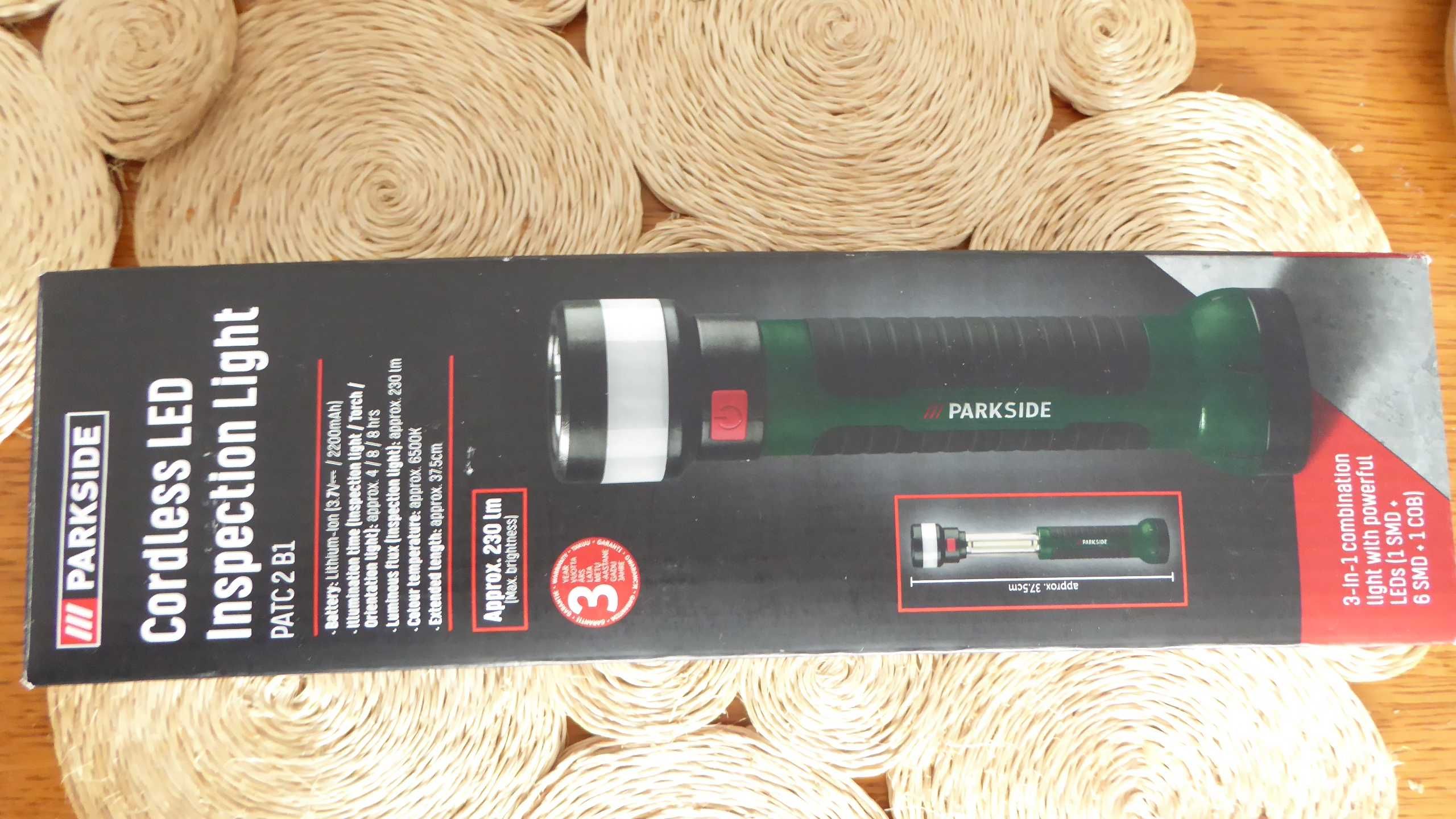 Nowa, akumulatorowa lampa LED PARKSIDE PATC 2 B1.