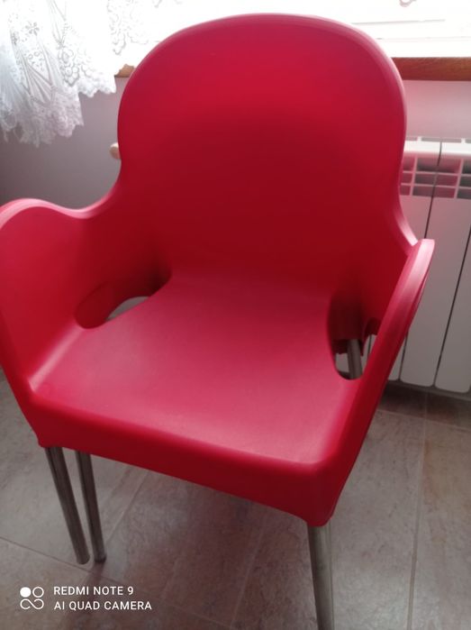 Krzesla plastikowe (3szt.)