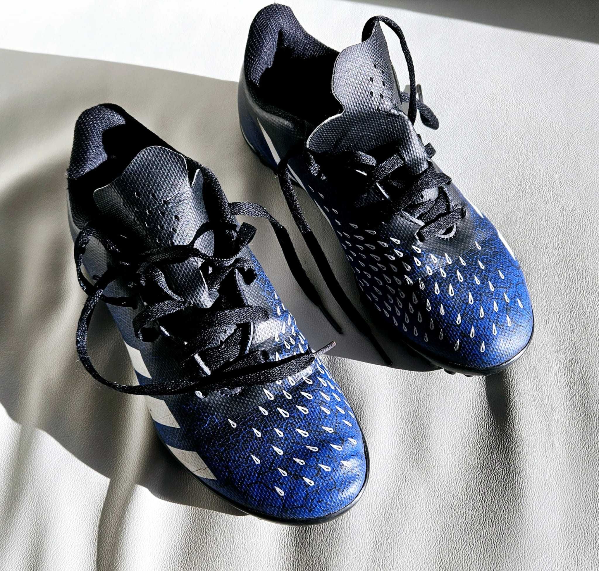 Chuteiras Adidas Predator Freak .4 JR — Azul/Preto — 36 EU