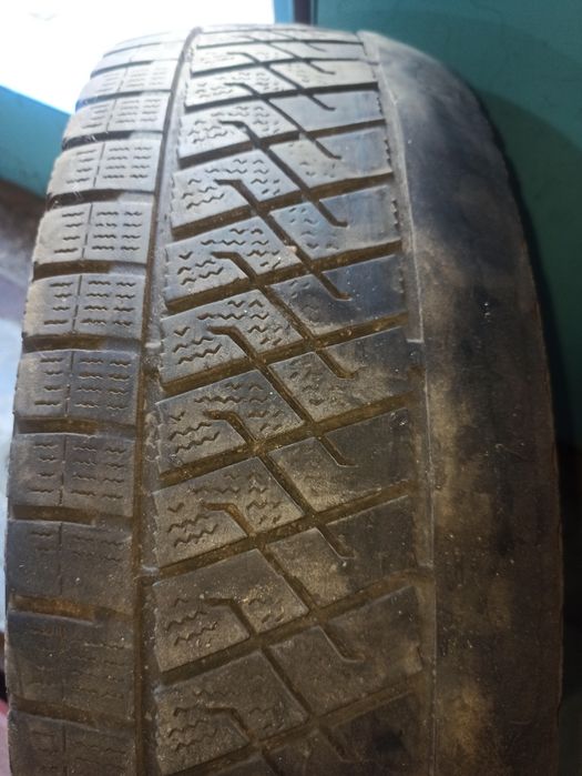 225.70.r15  колесо резина запаска