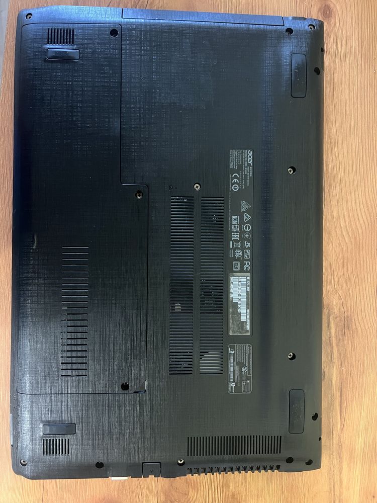 Leptop Acer Aspire E15