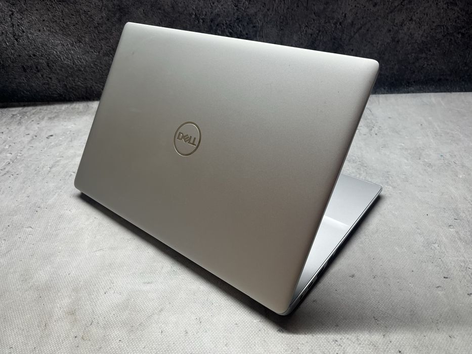 Dell Inspiron 5580 / INTEL i5-8265U / 8GB DDR4 / 256GB SSD / 15” FHD