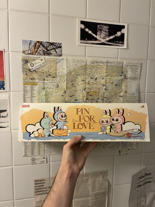 Displaybox 14 Sztuk Oryginalnych Pop Mart Labubu ‚Pin For Love”