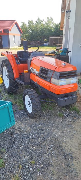 Traktorek ogrodniczy Japoński Kubota GL-23 Tur 4x4
