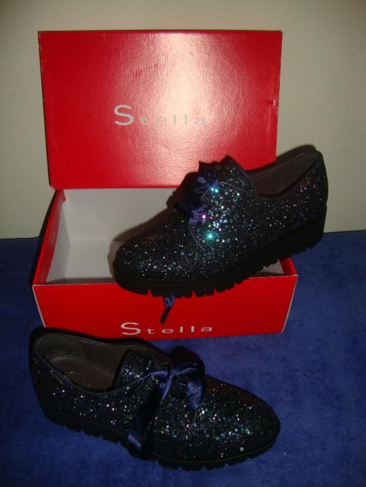 Sapatos Multi-brilhantes Azul Stella (Novos)