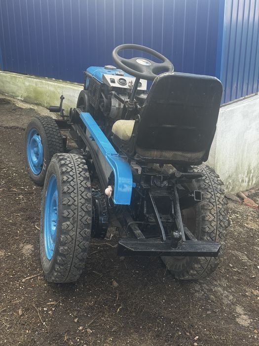 Продам трактор Zubr 12