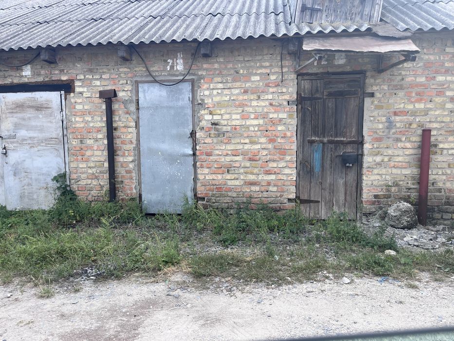 Продам 2 кладовки (гараж)
